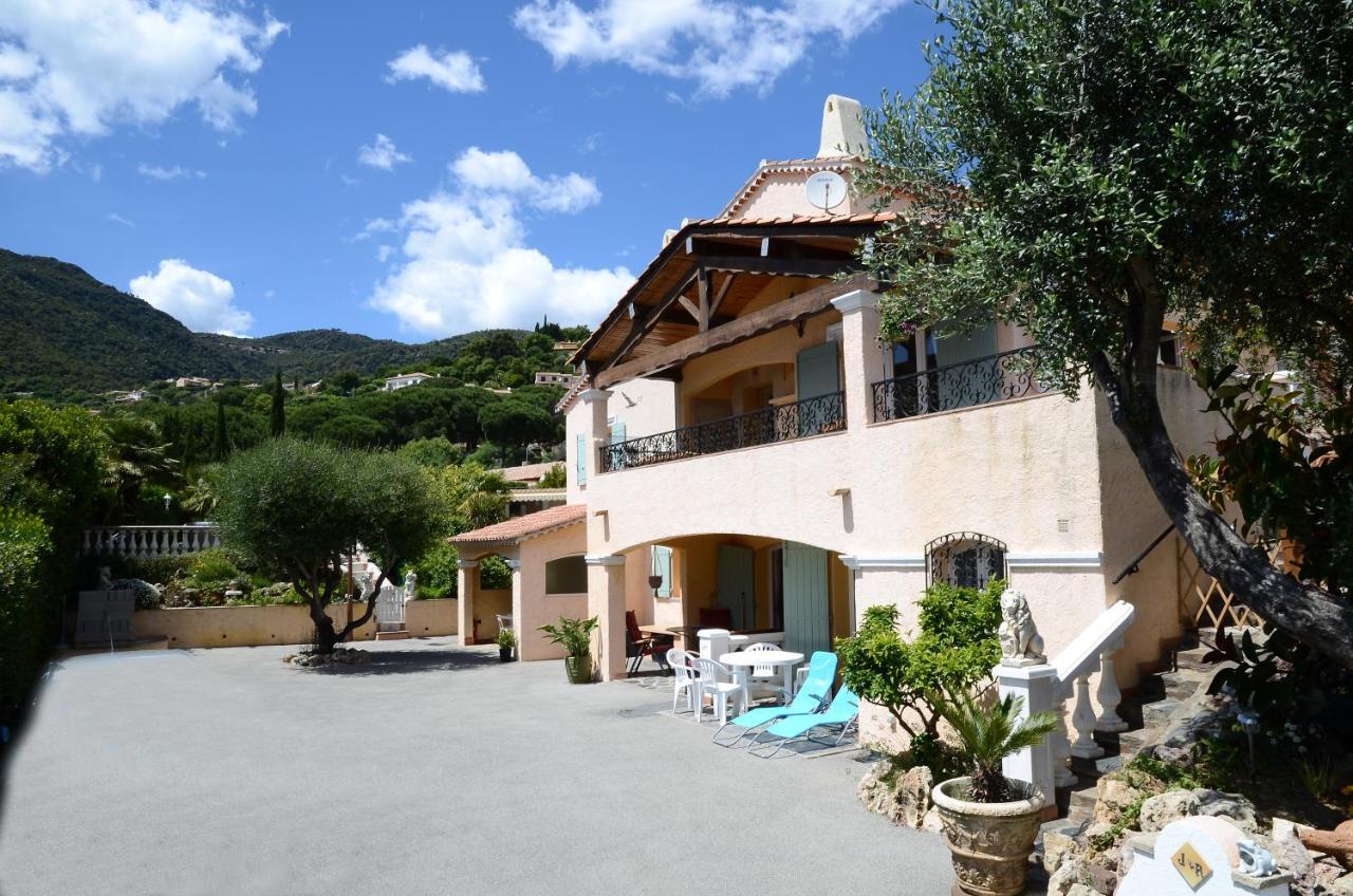 Villa Plein Sud A 900M Du Centre De Cavalaire Sur Mer - Chambre Climatisee - Piscine - Spa- Calme Et Detente Exterior photo